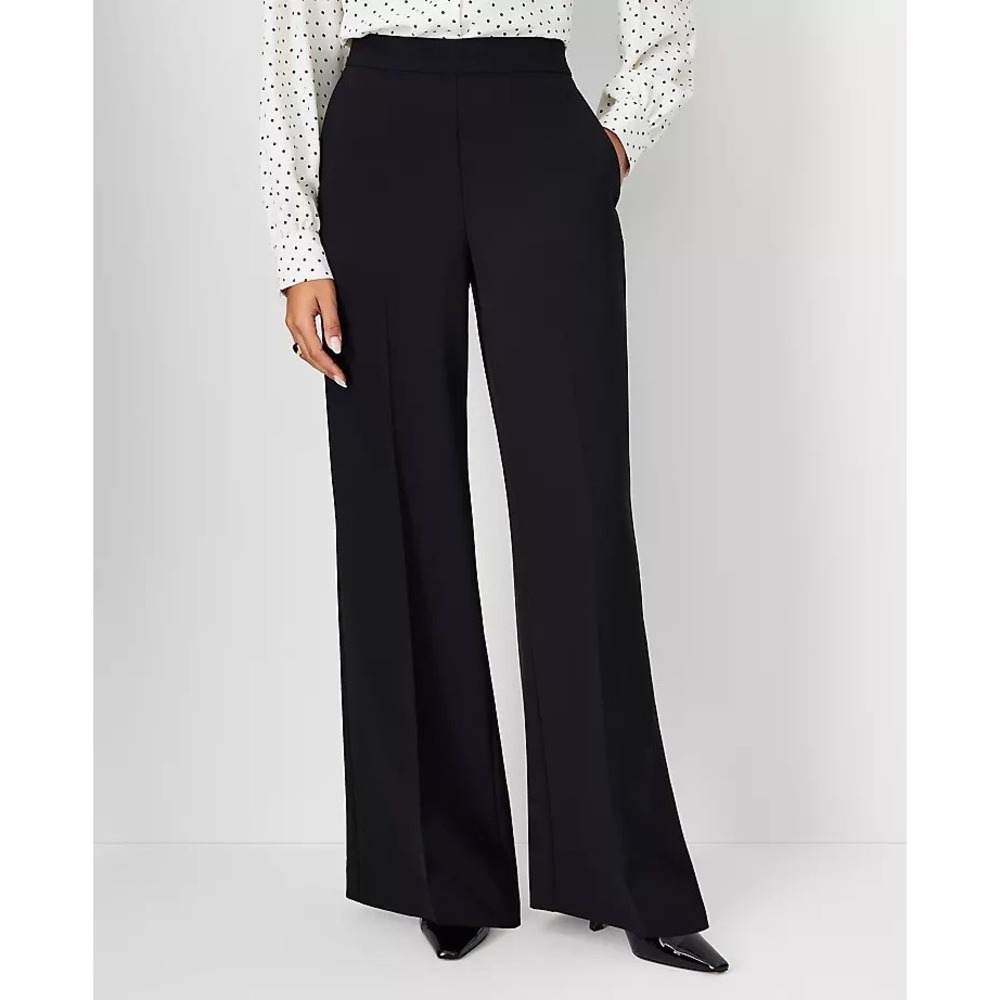 NWOT Ann Taylor The Wide Leg Pant in Fluid Crepe Black Size 4 Workwear